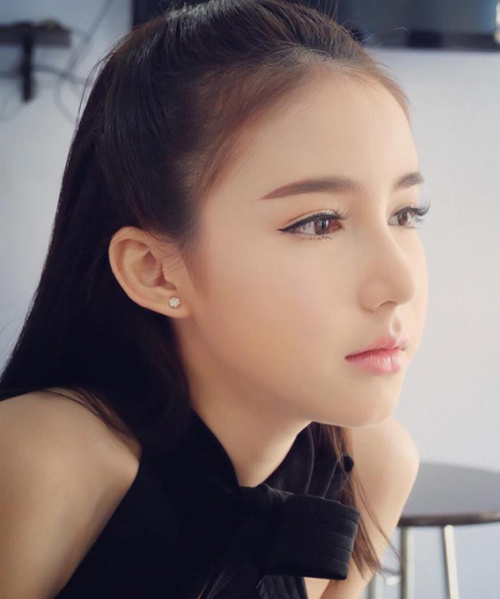 Đối thủ của Hương Giang tại Hoa hậu chuyển giới 2018